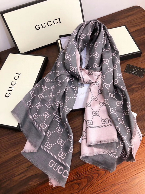 LV Scarf-80